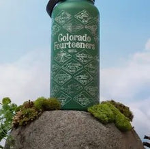 Load image into Gallery viewer, Colorado Fourteener 32oz Bucket List Water Bottle w/ Stickers